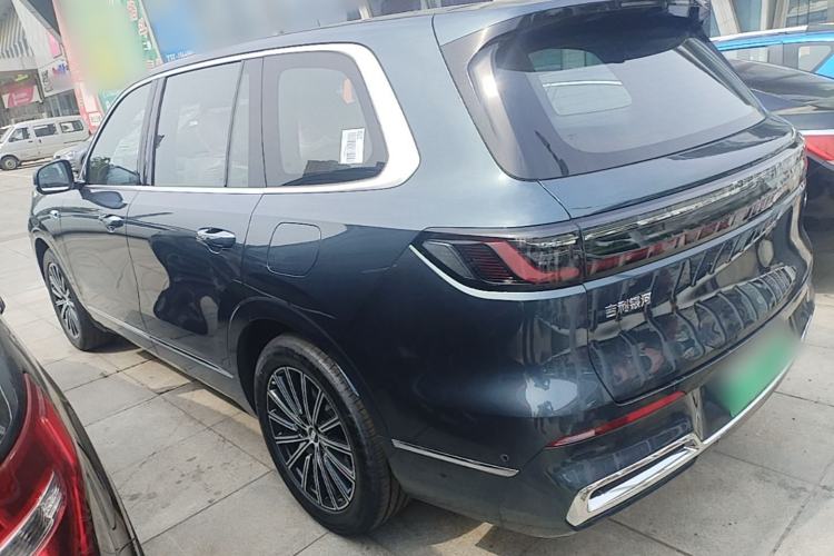 Used Geely Galaxy M9 2025 Model 230km Two-Wheel-Drive Smart Navigation Edition Exterior 2