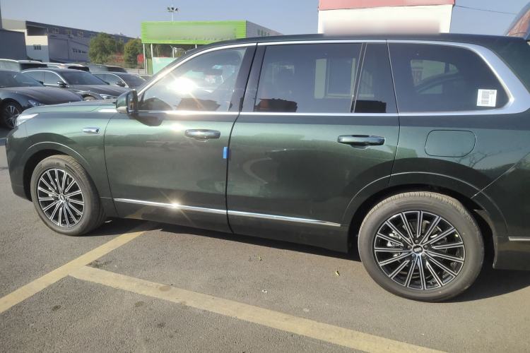 Used Geely Galaxy M9 2025 Model 230km Two-Wheel-Drive Exploration Edition Exterior 3