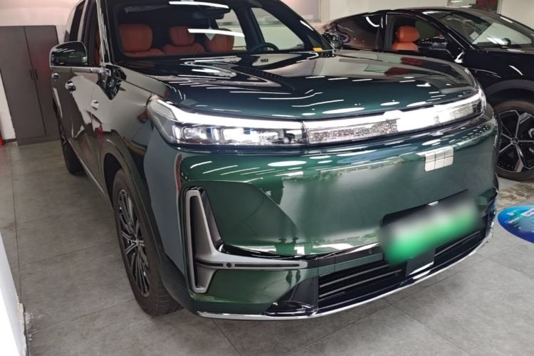 Used Geely Galaxy M9 2025 Model 230km Two-Wheel-Drive Exploration Edition Front Right 45 Deg