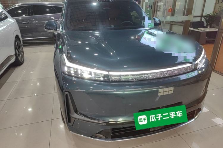 Used Geely Galaxy M9 2025 Model 230km Two-Wheel-Drive Exploration Edition Front Right 45 Deg