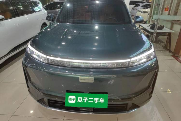 Used Geely Galaxy M9 2025 Model 230km Two-Wheel-Drive Exploration Edition Front