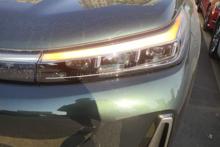 Used Geely Galaxy M9 2025 Model 230km Two-Wheel-Drive Exploration Edition Left Front Headlight