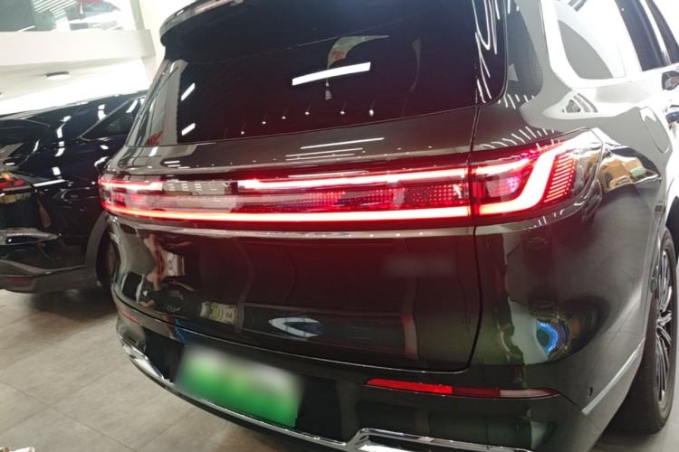 Used Geely Galaxy M9 2025 Model 230km Two-Wheel-Drive Exploration Edition Rear