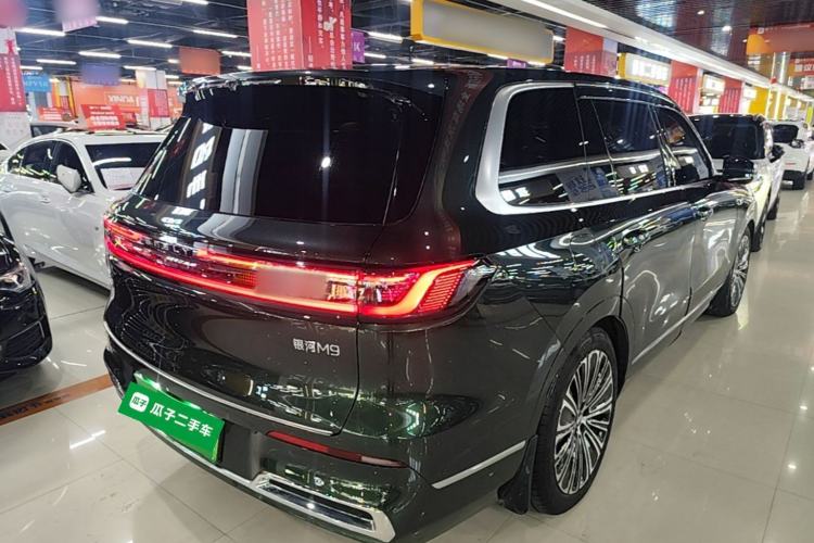 Used Geely Galaxy M9 2025 Model 210km Four-Wheel-Drive Leading Edition Rear Right 45 Deg