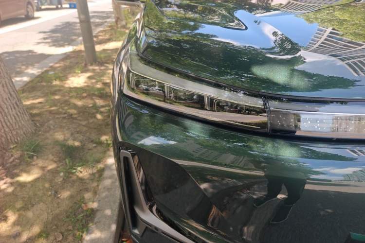 Used Geely Galaxy M9 2025 Model 210km Four-Wheel-Drive Leading Edition Right Front Headlight