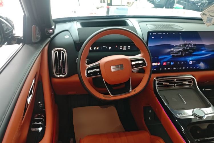 Used Geely Galaxy M9 2025 Model 230km Two-Wheel-Drive Exploration Edition Steering Wheel