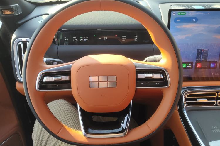 Used Geely Galaxy M9 2025 Model 230km Two-Wheel-Drive Exploration Edition Steering Wheel