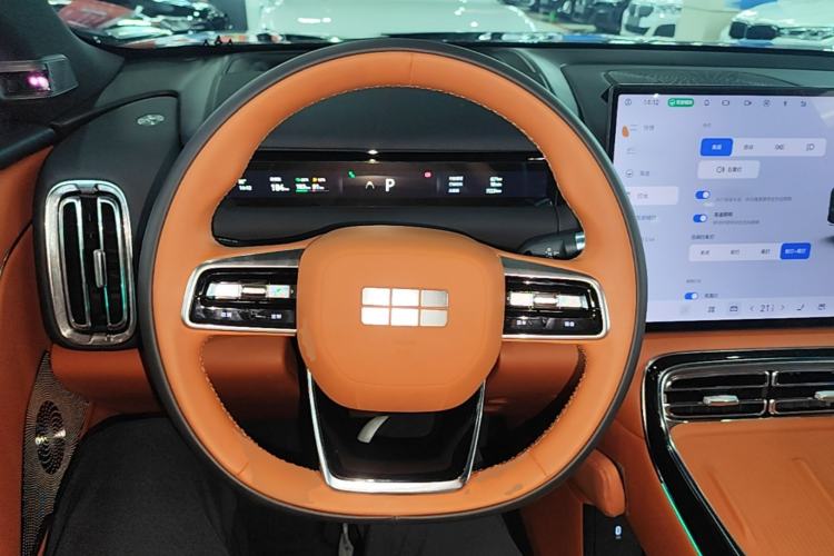 Used Geely Galaxy M9 2025 Model 210km Four-Wheel-Drive Leading Edition Steering Wheel