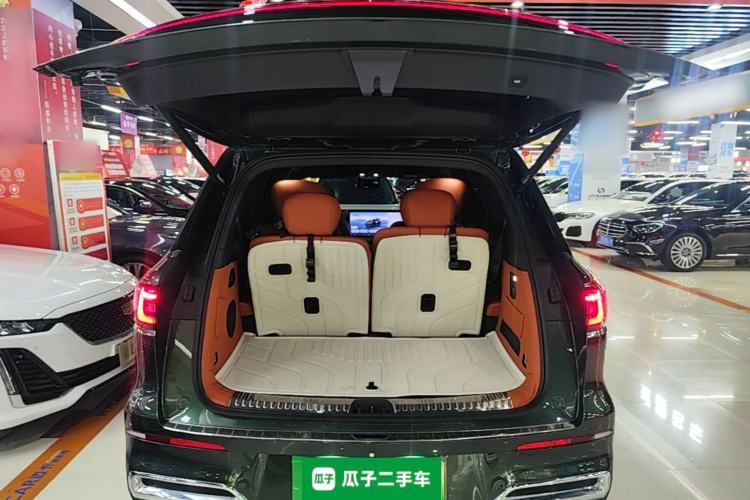 Used Geely Galaxy M9 2025 Model 210km Four-Wheel-Drive Leading Edition Trunk