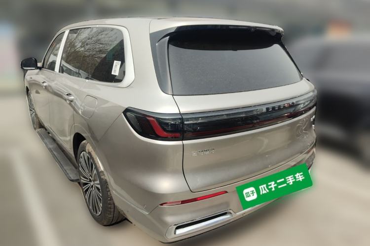 Used Geely Galaxy M9 2025 Model 210km Four-Wheel-Drive Leading Edition Exterior 2