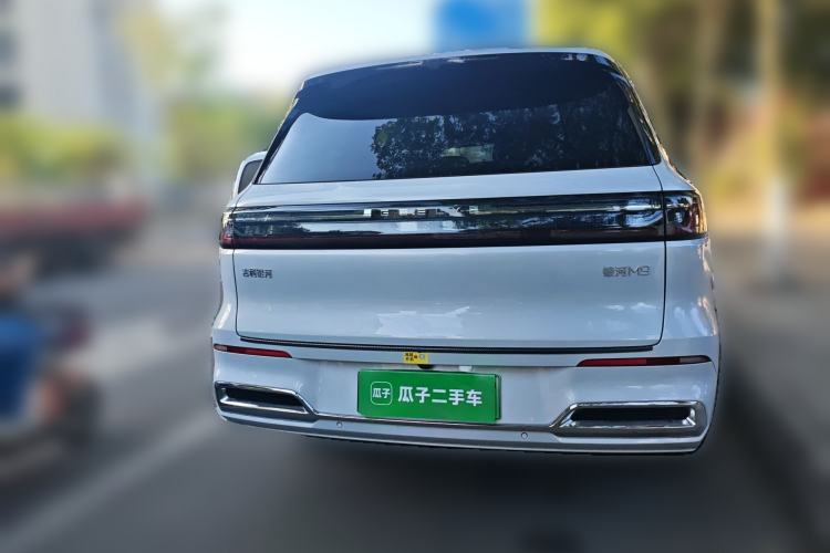 Used Geely Galaxy M9 2025 Model 210km Four-Wheel-Drive Leading Edition Rear