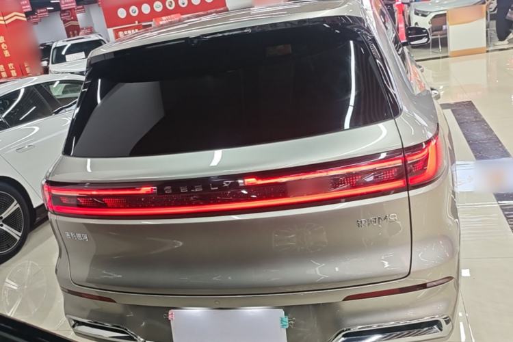 Used Geely Galaxy M9 2025 Model 210km Four-Wheel-Drive Leading Edition Rear