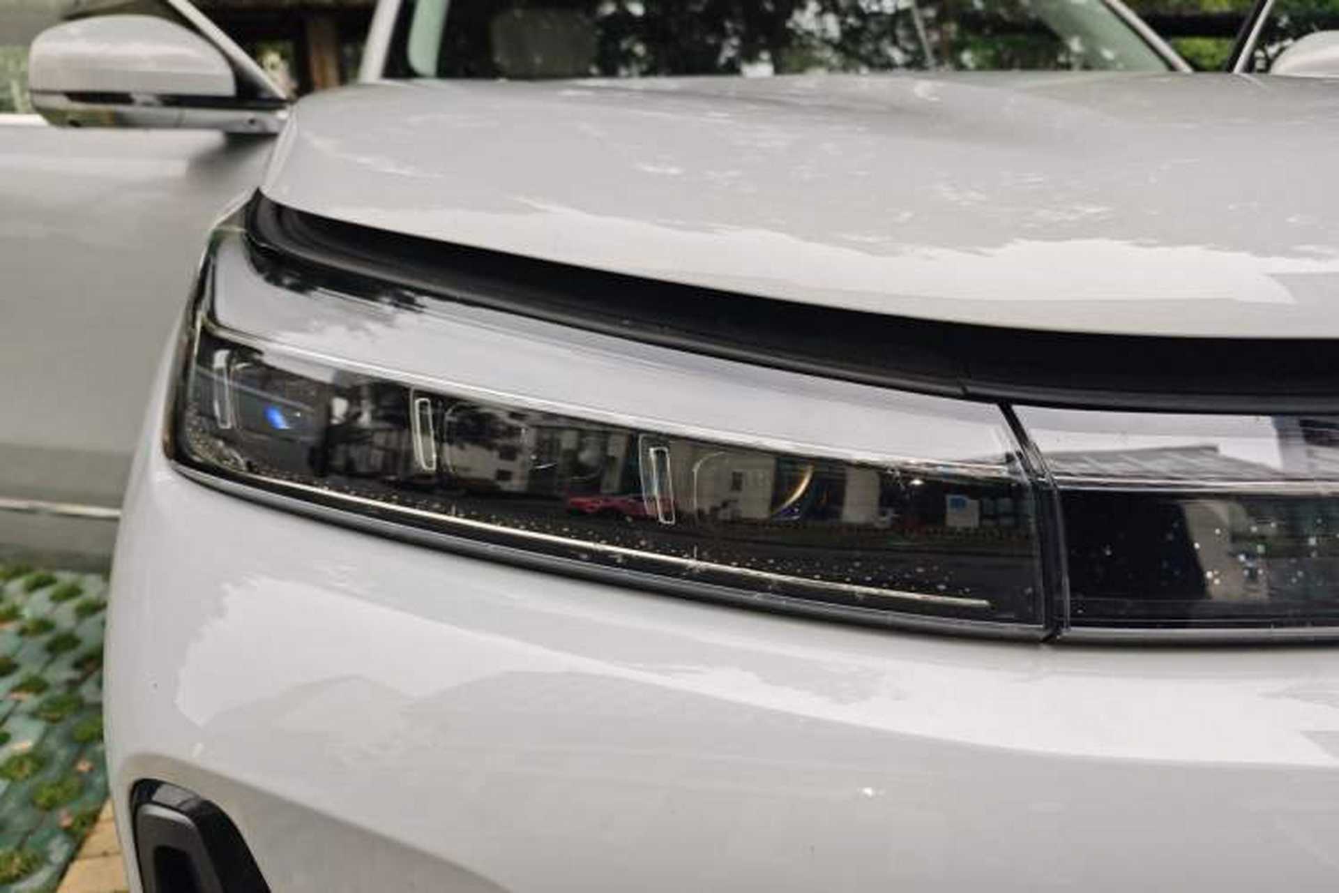 Used Geely Galaxy M9 2025 Model 230km Two-Wheel-Drive Exploration Edition Right Front Headlight