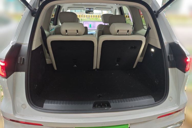 Used Geely Galaxy M9 2025 Model 230km Two-Wheel-Drive Exploration Edition Trunk