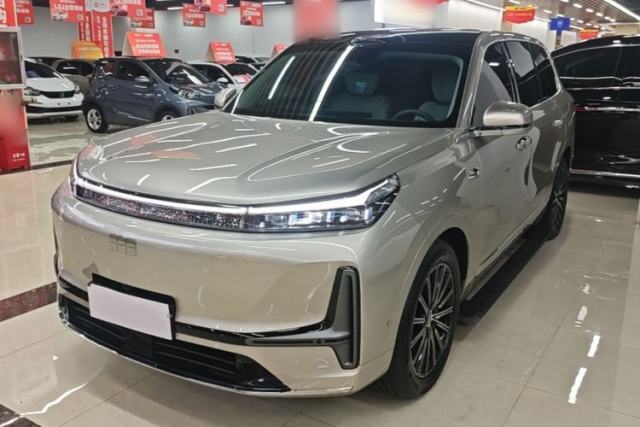 Used Geely Galaxy M9 2025 Model 210km Four-Wheel-Drive Leading Edition