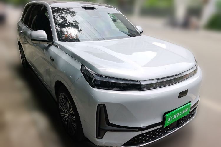 Used Geely Galaxy M9 2025 Model 210km Four-Wheel-Drive Leading Edition Front Right 45 Deg