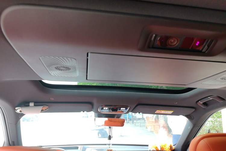 Used Geely Galaxy M9 2025 Model 210km Four-Wheel-Drive Leading Edition Headliner