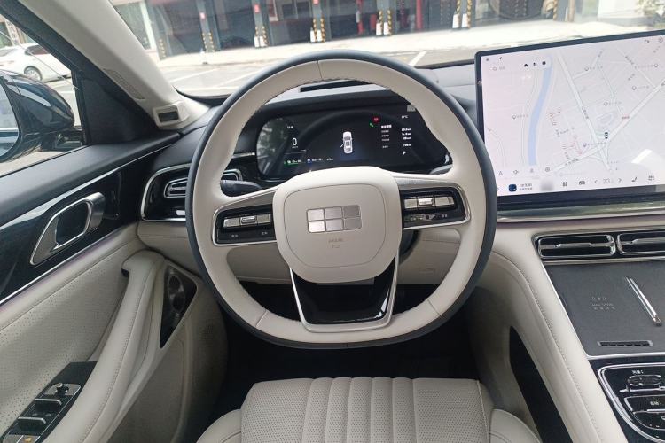 Used Geely Galaxy Starlight 7 2026 Model 220km Four-Wheel-Drive Starlight Edition Steering Wheel