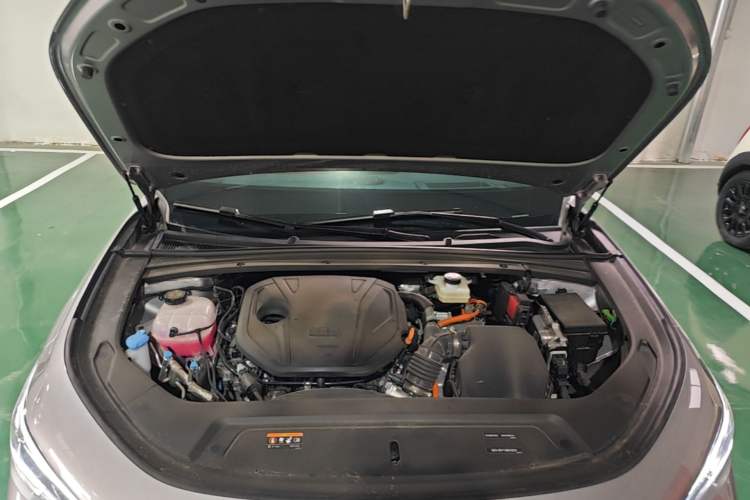 Used Geely Galaxy Starlight 7 2026 Model 230km Two-Wheel-Drive Exploration+ Edition Engine Bay