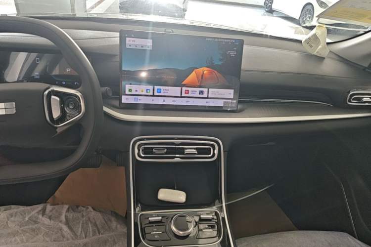 Used Geely Galaxy Stellar 6 2026 Model 60km Sailing Edition Audio And AC Panel