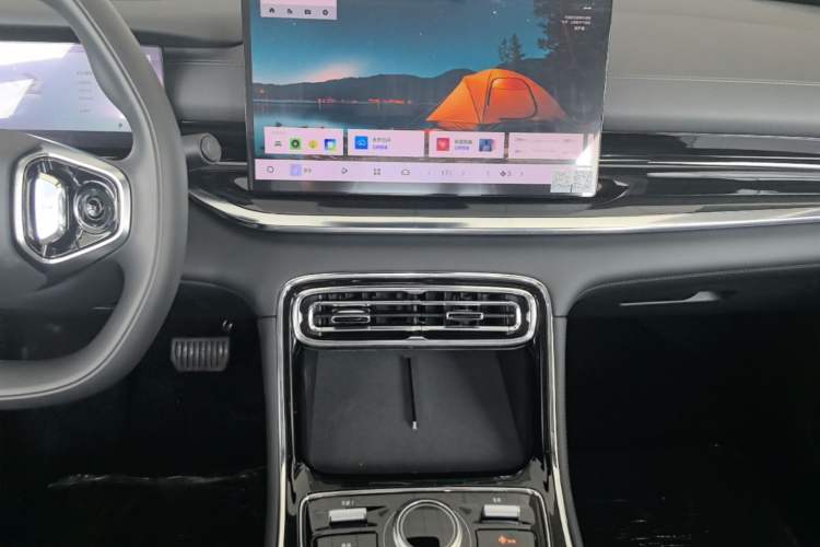 Used Geely Galaxy Stellar 6 2026 Model 125km Long-range Edition Audio And AC Panel