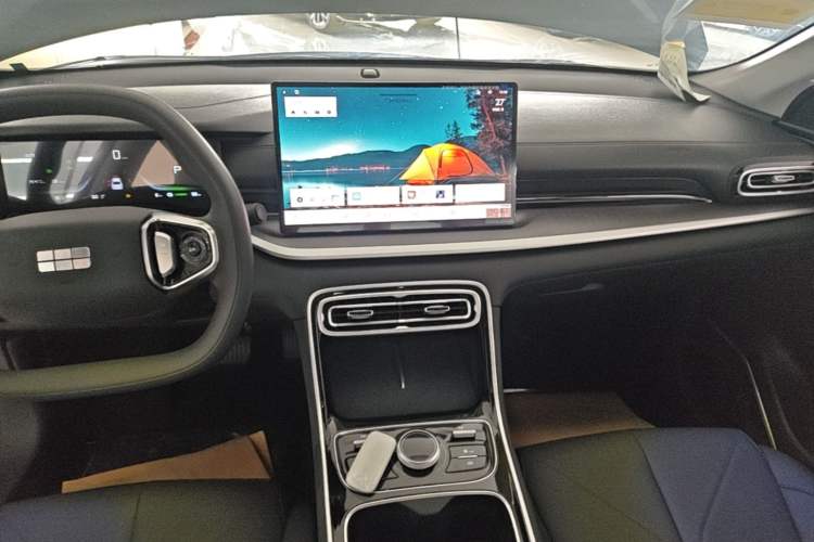 Used Geely Galaxy Stellar 6 2026 Model 60km Sailing Edition Audio And AC Panel