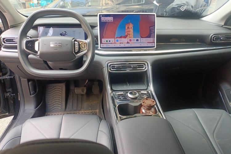 Used Geely Galaxy Stellar 6 2026 Model 125km Long-range Edition Center Console