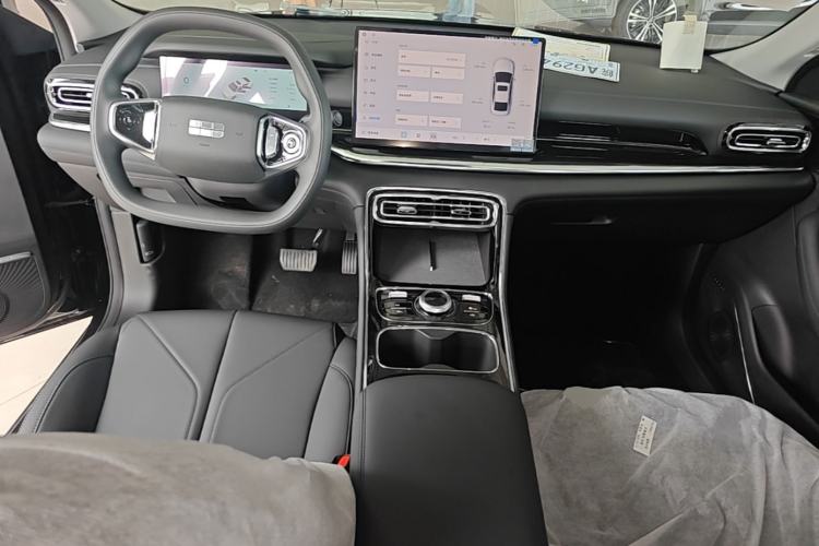 Used Geely Galaxy Stellar 6 2026 Model 125km Long-range Edition Center Console