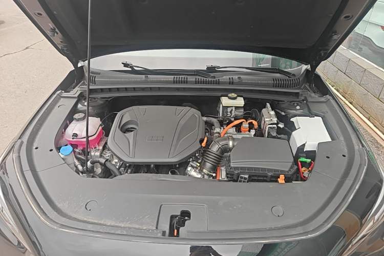 Used Geely Galaxy Stellar 6 2026 Model 125km Free-Style Edition Engine Bay
