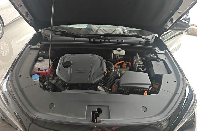 Used Geely Galaxy Stellar 6 2026 Model 125km Long-range Edition Engine Bay