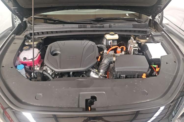 Used Geely Galaxy Stellar 6 2026 Model 60km Free-Style Edition Engine Bay