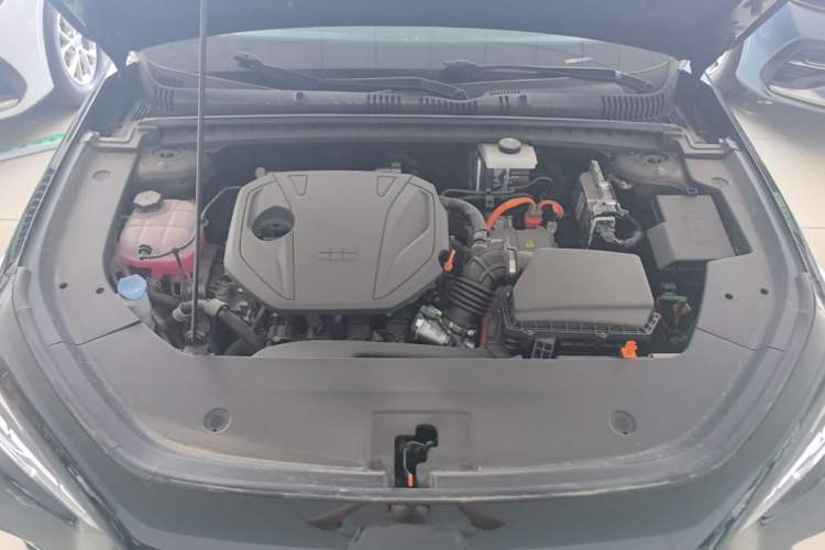Used Geely Galaxy Stellar 6 2026 Model 125km Long-range Edition Engine Bay