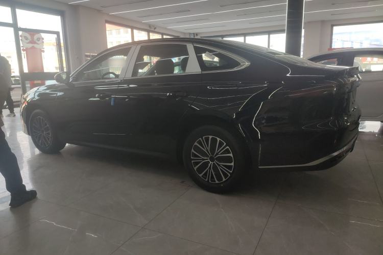 Used Geely Galaxy Stellar 6 2026 Model 60km Sailing Edition Exterior 3