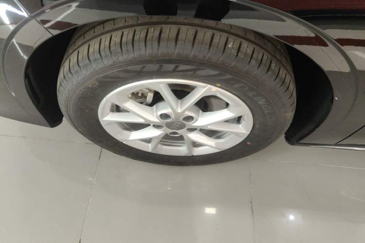 Used Geely Galaxy Stellar 6 2026 Model 60km Exploration Edition Exterior 4