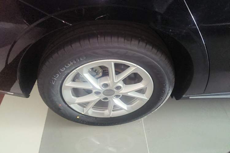 Used Geely Galaxy Stellar 6 2026 Model 60km Exploration Edition Exterior 5