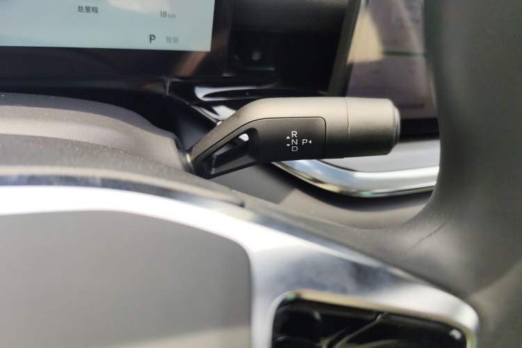 Used Geely Galaxy Stellar 6 2026 Model 125km Long-range Edition Gear Lever