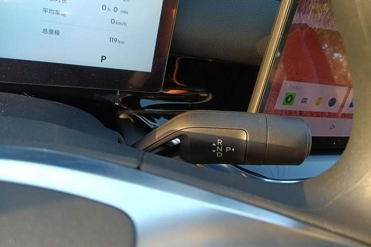 Used Geely Galaxy Stellar 6 2026 Model 125km Long-range Edition Gear Lever