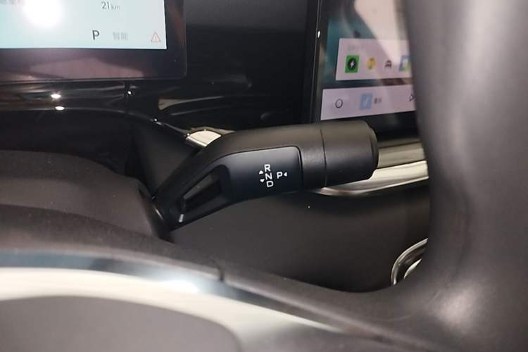 Used Geely Galaxy Stellar 6 2026 Model 125km Long-range Edition Gear Lever