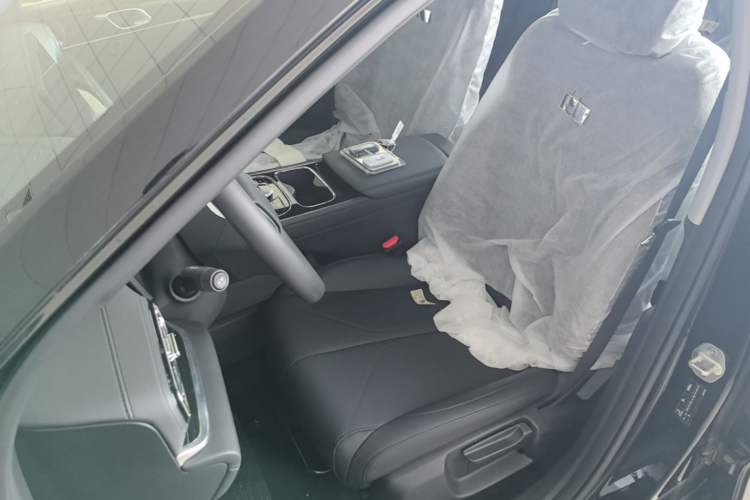 Used Geely Galaxy Stellar 6 2026 Model 125km Long-range Edition Left Front Seat