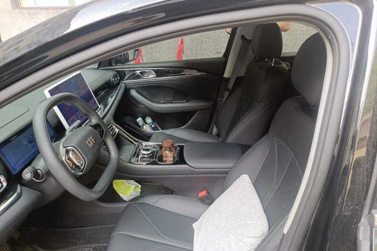 Used Geely Galaxy Stellar 6 2026 Model 125km Long-range Edition Left Front Seat