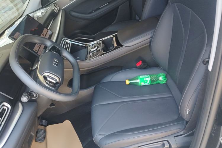 Used Geely Galaxy Stellar 6 2026 Model 60km Sailing Edition Left Front Seat