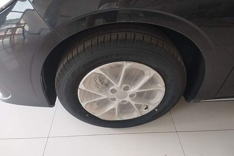 Used Geely Galaxy Stellar 6 2026 Model 125km Long-range Edition Left Front Wheel Hub