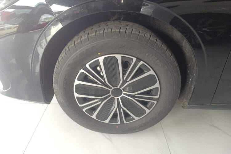 Used Geely Galaxy Stellar 6 2026 Model 60km Sailing Edition Left Front Wheel Hub