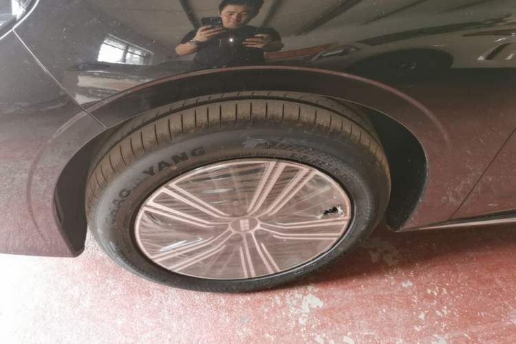 Used Geely Galaxy Stellar 6 2026 Model 125km Exploration+ Edition Left Front Wheel Hub