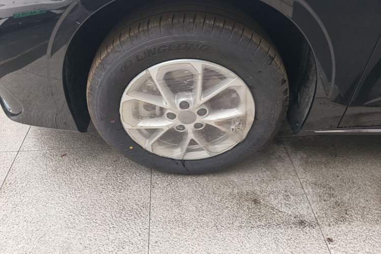 Used Geely Galaxy Stellar 6 2026 Model 125km Free-Style Edition Left Front Wheel Hub