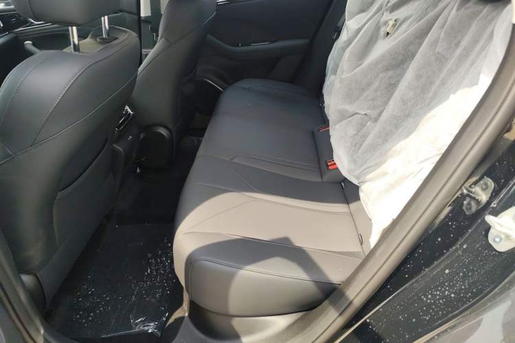 Used Geely Galaxy Stellar 6 2026 Model 125km Long-range Edition Left Rear Seat