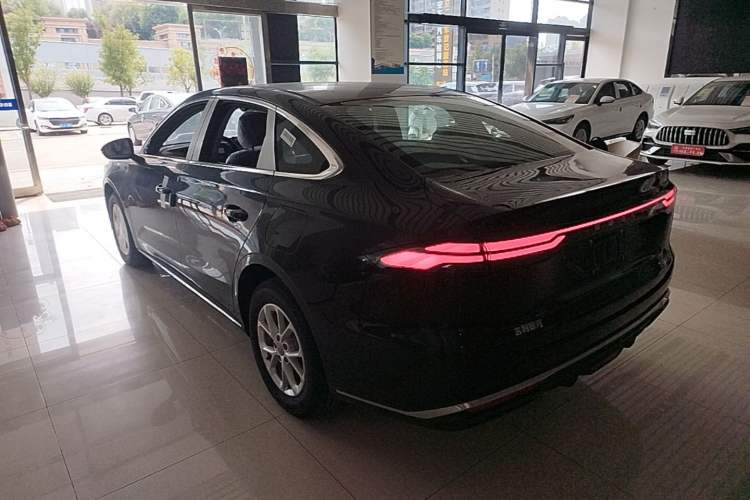 Used Geely Galaxy Stellar 6 2026 Model 125km Long-range Edition Rear Left 45 Deg