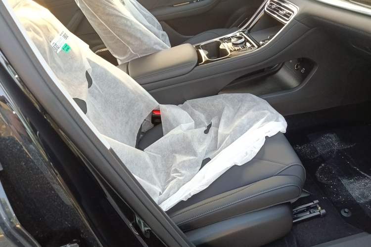 Used Geely Galaxy Stellar 6 2026 Model 125km Long-range Edition Right Front Seat