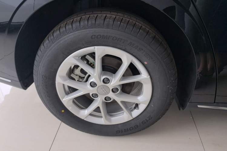 Used Geely Galaxy Stellar 6 2026 Model 125km Long-range Edition Right Rear Wheel Hub