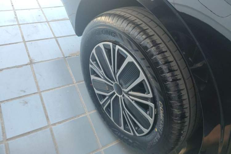 Used Geely Galaxy Stellar 6 2026 Model 60km Sailing Edition Right Rear Wheel Hub